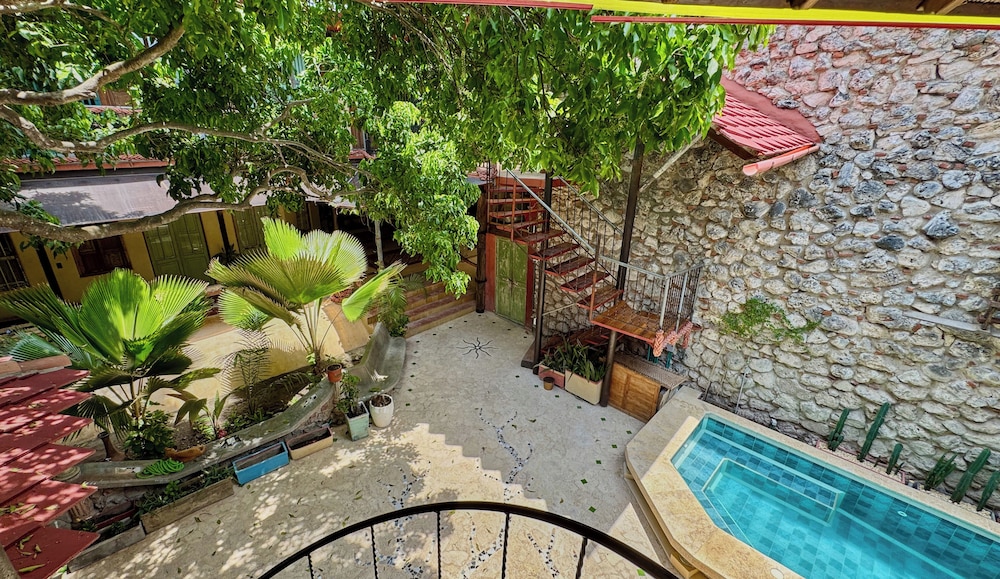 Casa del Tunel Lodge