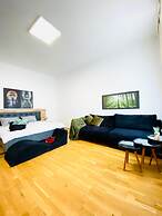 Bright 2BR Apartment Near Westbahnhof