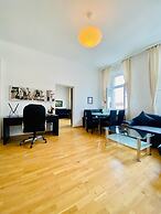 Bright 2BR Apartment Near Westbahnhof