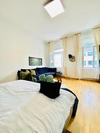 Bright 2BR Apartment Near Westbahnhof