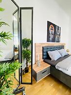Bright 2BR Apartment Near Westbahnhof