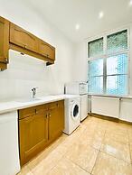 Bright 2BR Apartment Near Westbahnhof