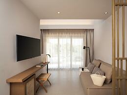 Ekati Mare Lifestyle Resort