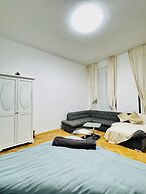Affordable Apt Near Stadthalle
