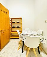 Affordable Apt Near Stadthalle
