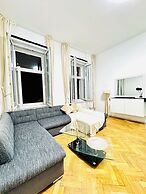 Affordable Apt Near Stadthalle