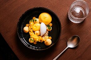Alfred Hotel & Gastro Bar