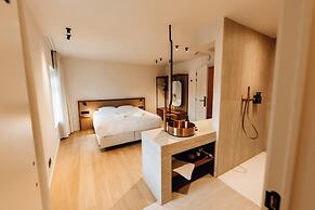 Alfred Hotel & Gastro Bar