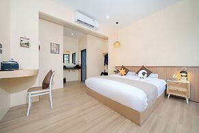 Amaleena Pool Access, Phuket