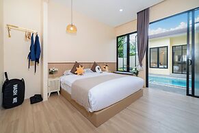 Amaleena Pool Access, Phuket