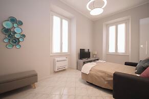 Rome Flat 42 by Ghor