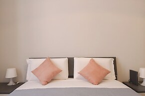 Rome Flat 42 by Ghor