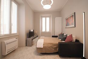 Rome Flat 42 by Ghor