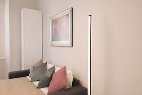 Rome Flat 42 by Ghor