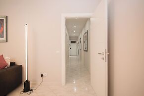 Rome Flat 42 by Ghor