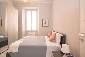 Rome Flat 42 by Ghor
