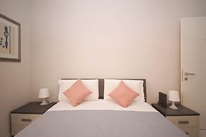 Rome Flat 42 by Ghor