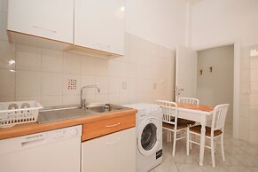 Rome Flat 42 by Ghor