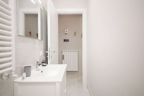 Rome Flat 42 by Ghor