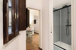 Elegant Apartment Minelli Navona by Ghor