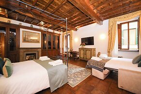 Domus Minelli Navona by Ghor