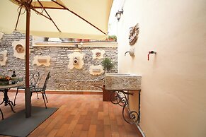Domus Minelli Navona by Ghor