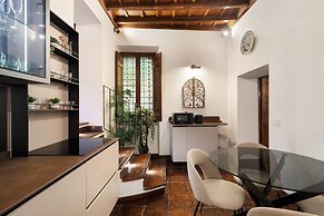 Domus Minelli Navona by Ghor