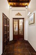 Domus Minelli Navona by Ghor