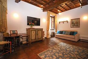 Domus Minelli Navona by Ghor