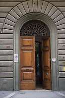 Colonna 18 Apartment by Ghor