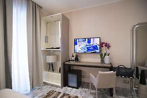 Colonna 18 Apartment by Ghor
