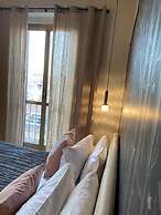 Cavour Urban Rooms - by Ghor