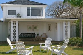 Beachside 2-bed Home in Brighton-le-sand