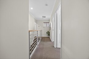 3-bedroom Escape With Outdoor Living Area