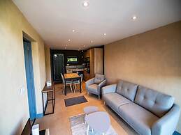 Mountain-view Eco-friendly Cottage