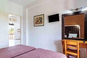 Pink House Socrates Corfu Courtyard Apartment
