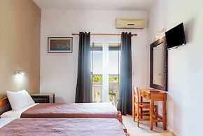 Pink House Socrates Corfu Beachside Studio