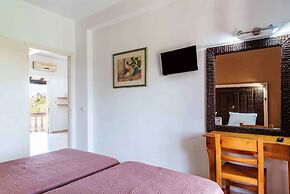 Pink House Socrates Corfu Beachside Apartments