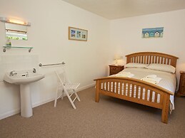 3 Moult Farm Cottages