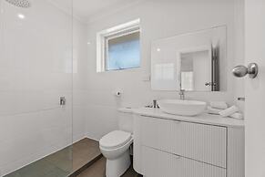 Stylish 2-bed Townhouse in Leafy Hyde Park