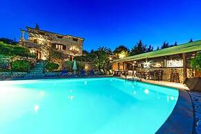 Villa Poseidon Suite