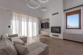 Villa Petradi With Private Pool
