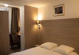 PARIS ROOMS & DREAMS HOTEL