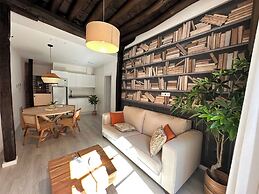 Apartamentos Puerta Elvira Suites 3000