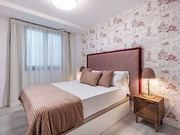 Apartamentos Puerta Elvira Suites 3000