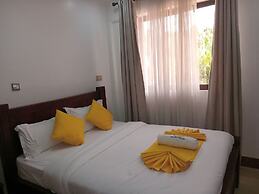 Keriwest Hotel