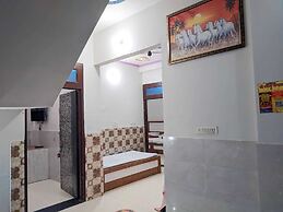 New khandelwal Guest House