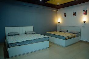 7 Lake Stays Sattal