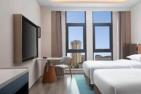 Days Hotel By Wyndham Leshan Downtown