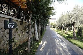 Muraga Villas 1 Flamuri